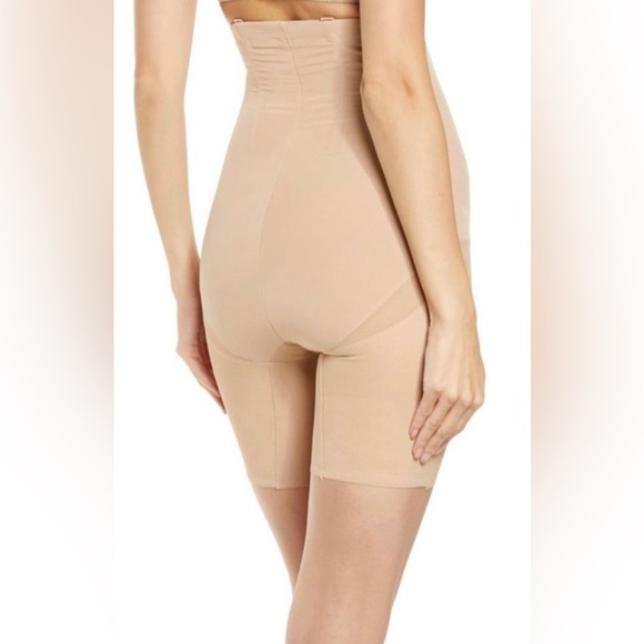 NWOT💕HoneyloveSuperPower Short Size XL - Picture 2 of 12